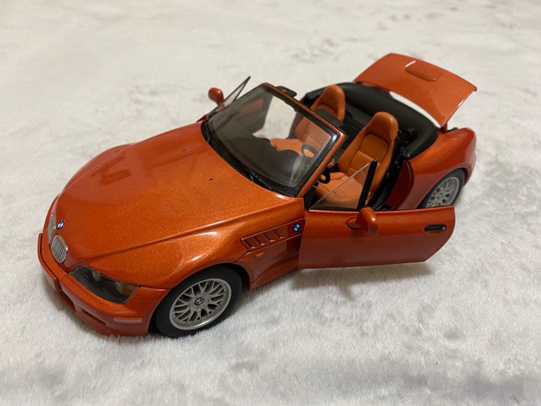 ミニカー UT BMW Z3 Series 1/18
