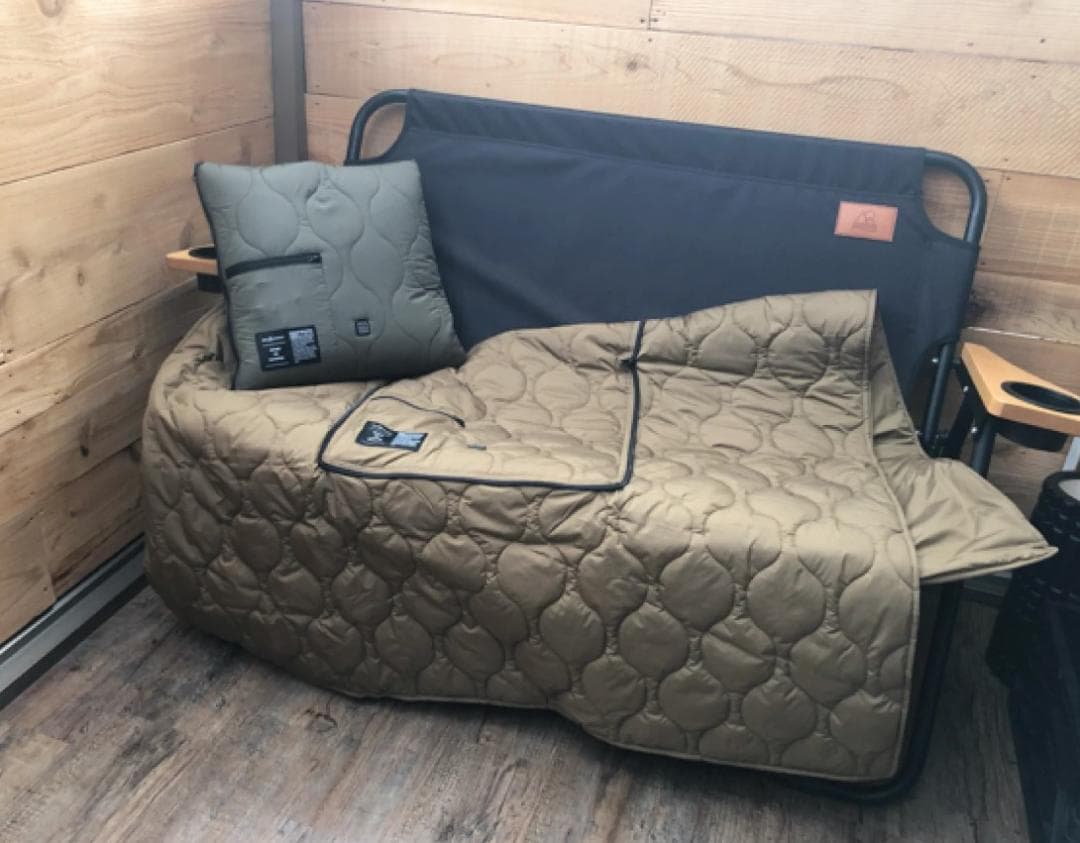 ヒーター内臓クッション　NUK Blanket & Cushion　新品