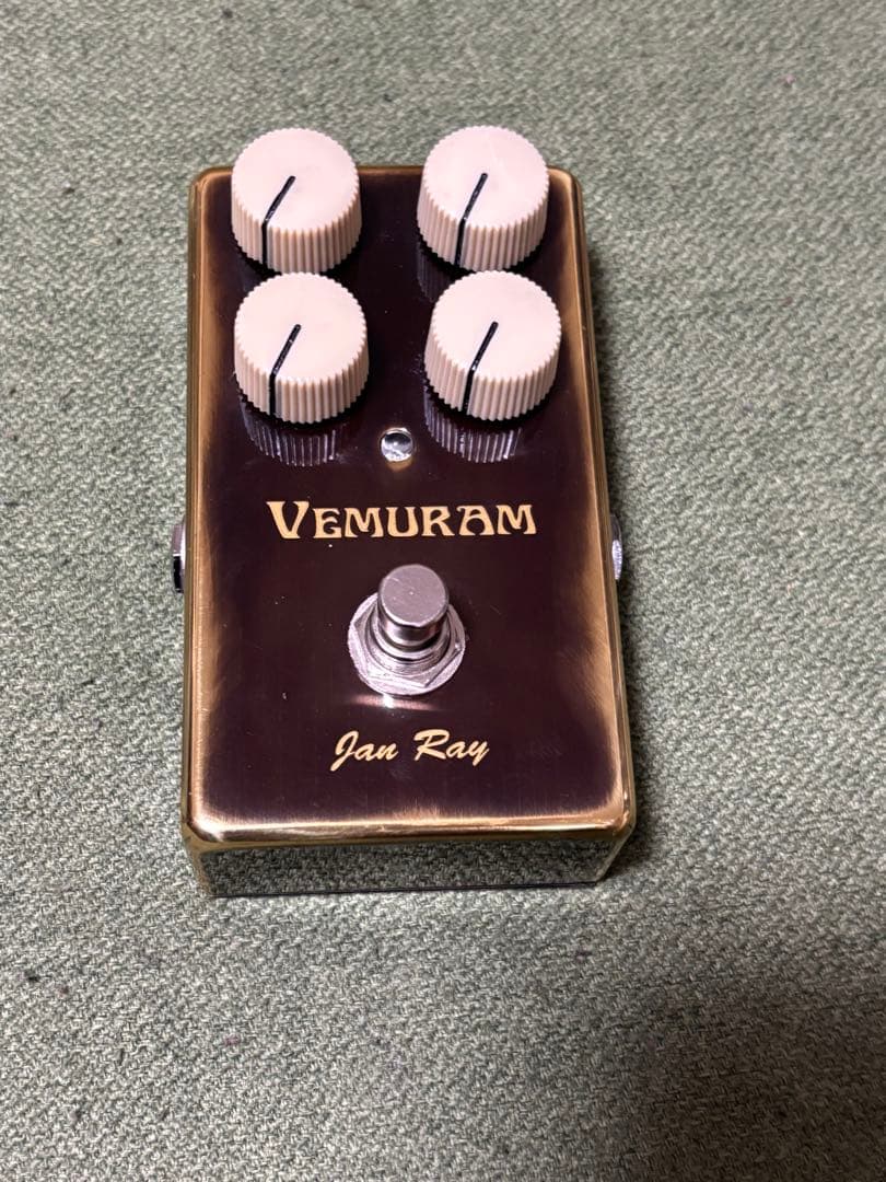 Paul Cochrane氏にMODされた”VEMURAM Jan Ray”