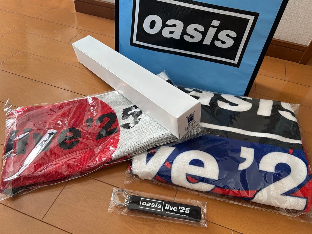 oasis オアシス福袋限定公式グッズ　5点セット （新品未開封）