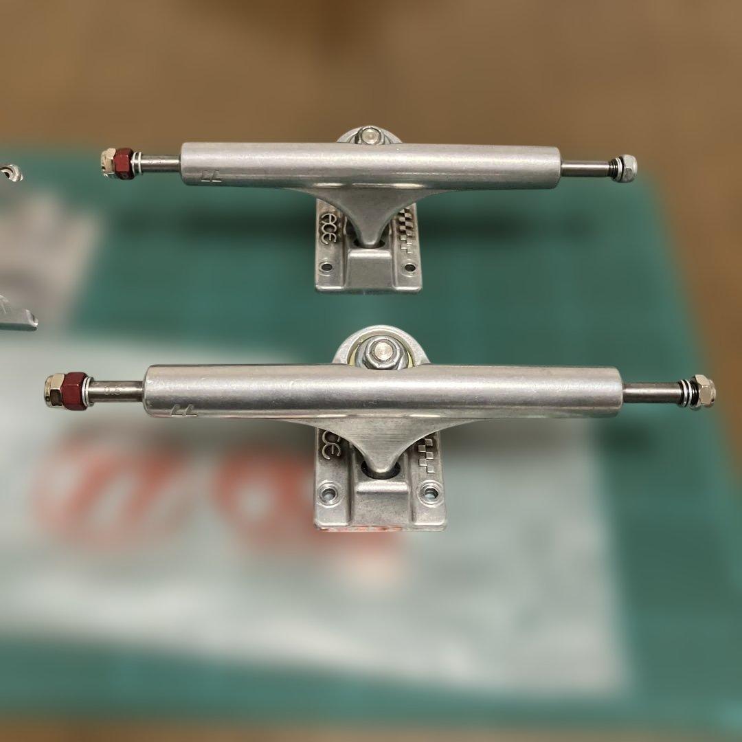 ACE 77 スケートボード トラック