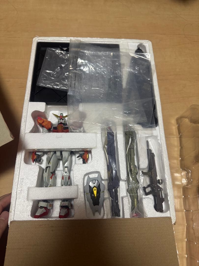 L BUILD メタルビルド ハイネ機 デスティニーガンダム　バンダイ