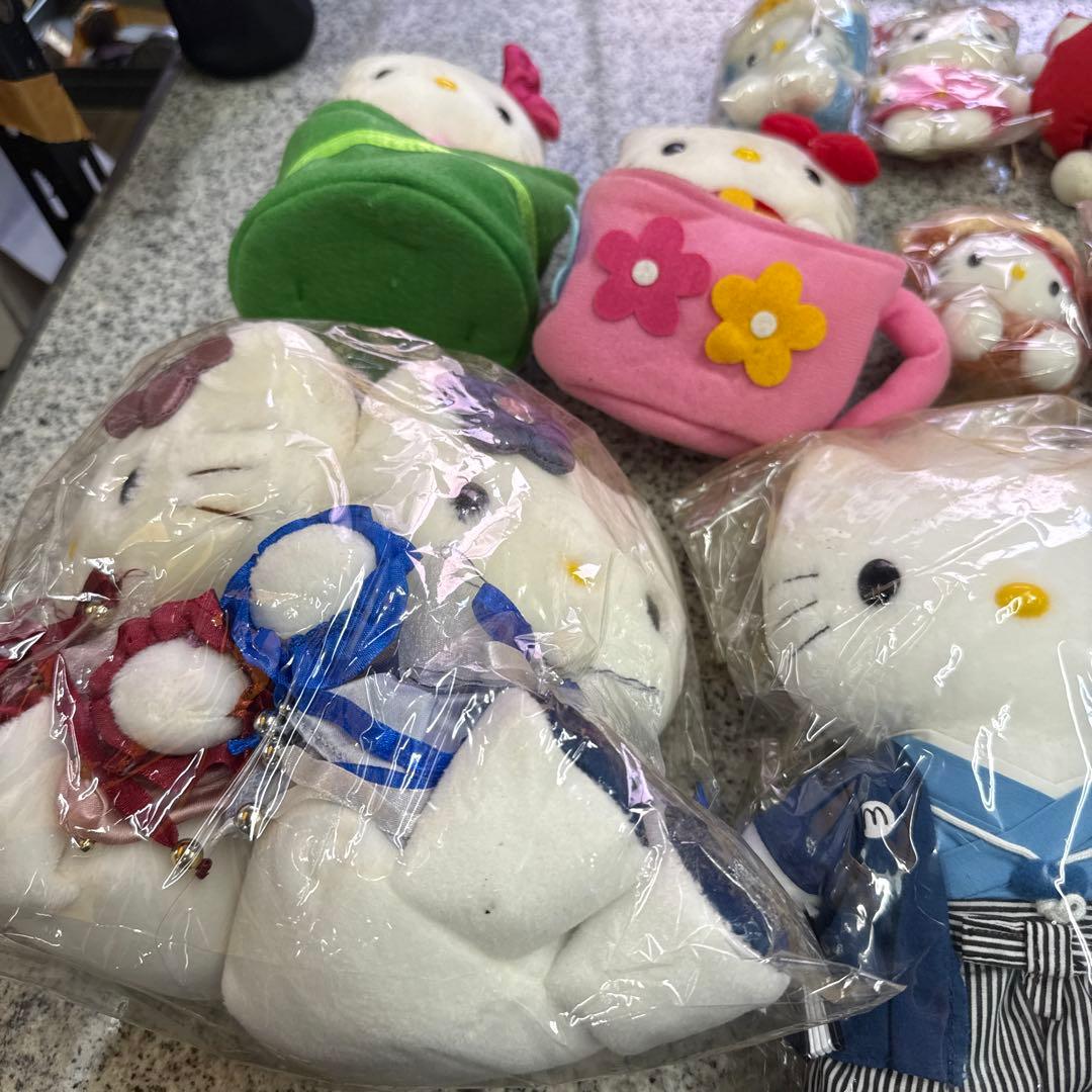 咲*音様 ハローキティ ぬいぐるみ まとめ売り サンリオ 19体セット 小物 格