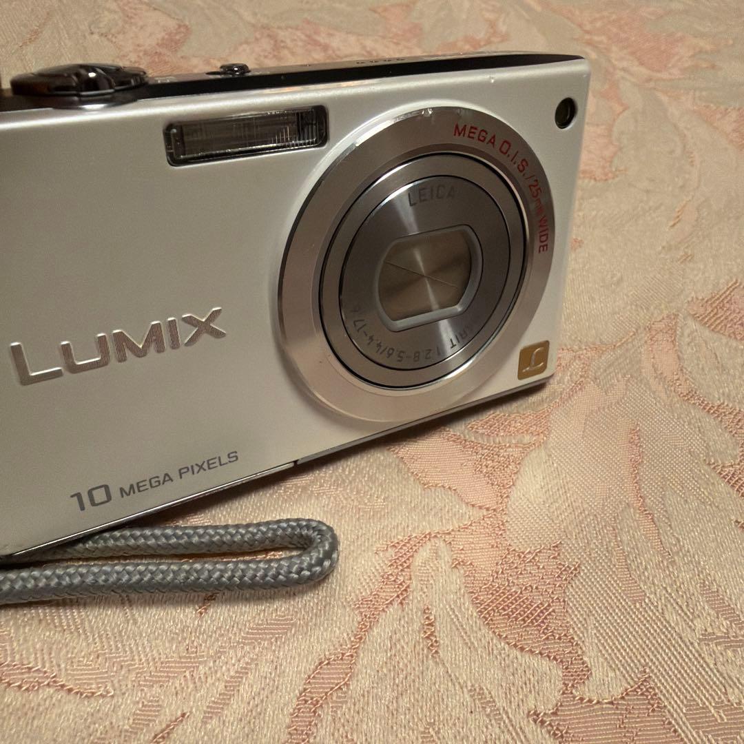 デジカメ　Panasonic LUMIX DMC-FX35 ホワイト