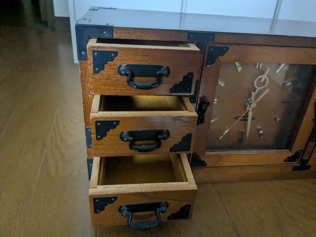 レトロ　天然木製置き物　時計.小引き出し付き