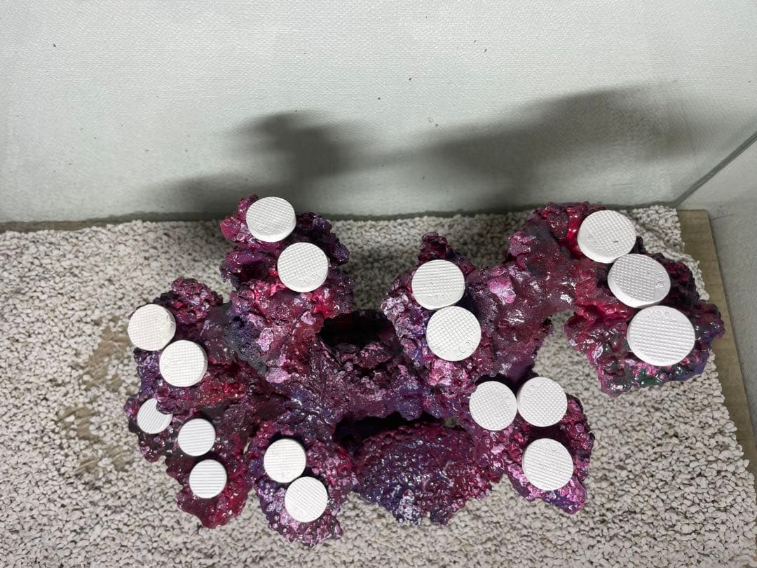 【送料無料】人工ライブロック　PHR25／17穴加工　アク抜き済み安心塗料使用