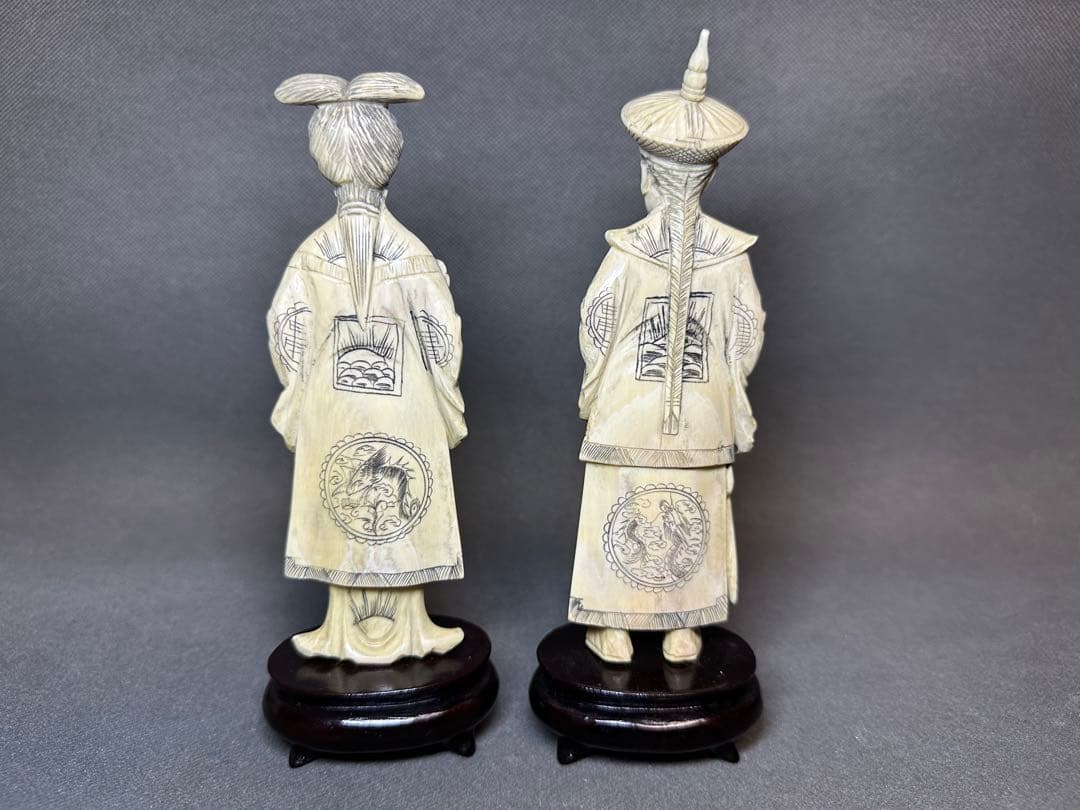 極上　中国美術　置物　唐物骨（皇帝皇后） 細密細工 天然素材　骨董コレクション