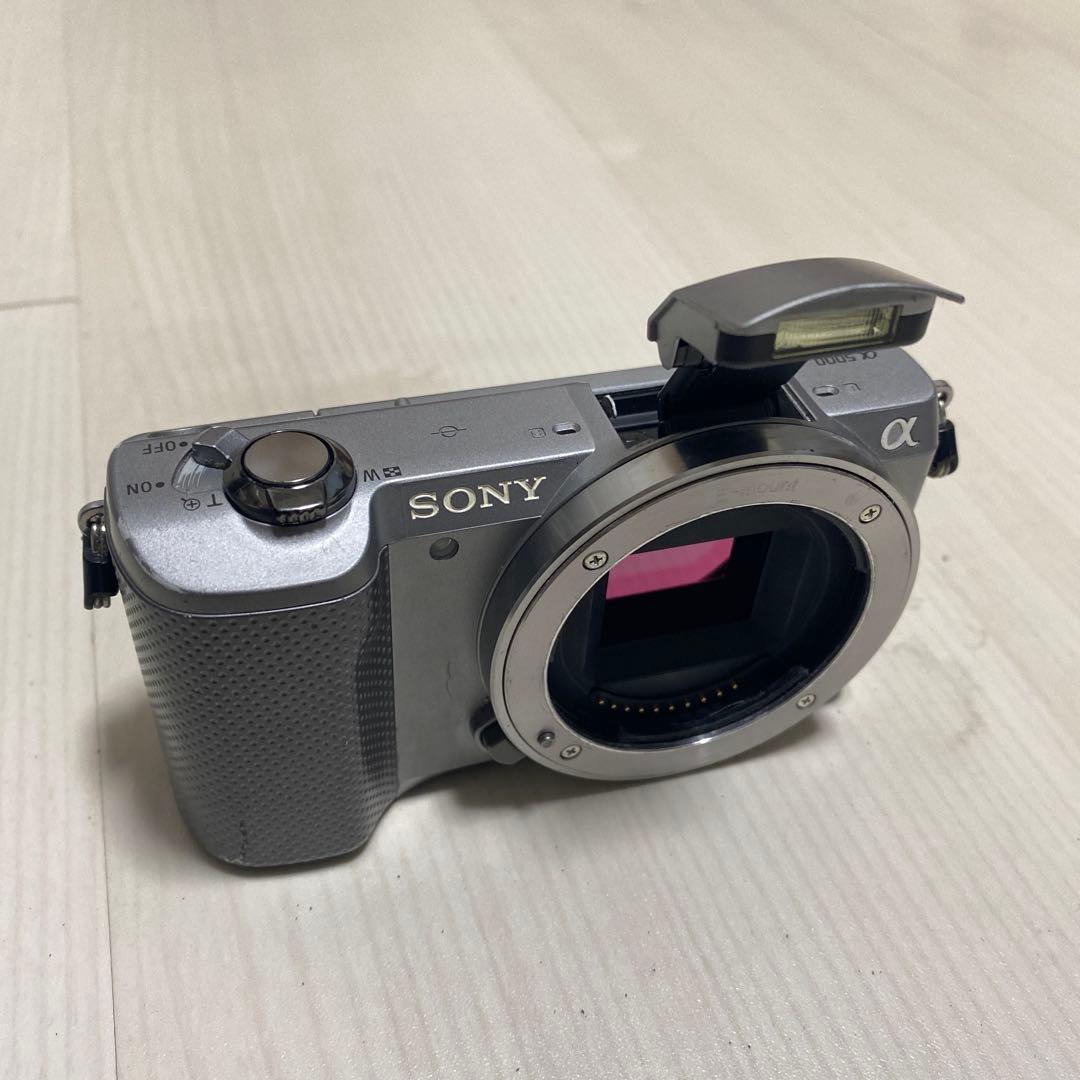 SONY α5000 シルバー ミラーレス一眼カメラ 本体（ボディのみ）