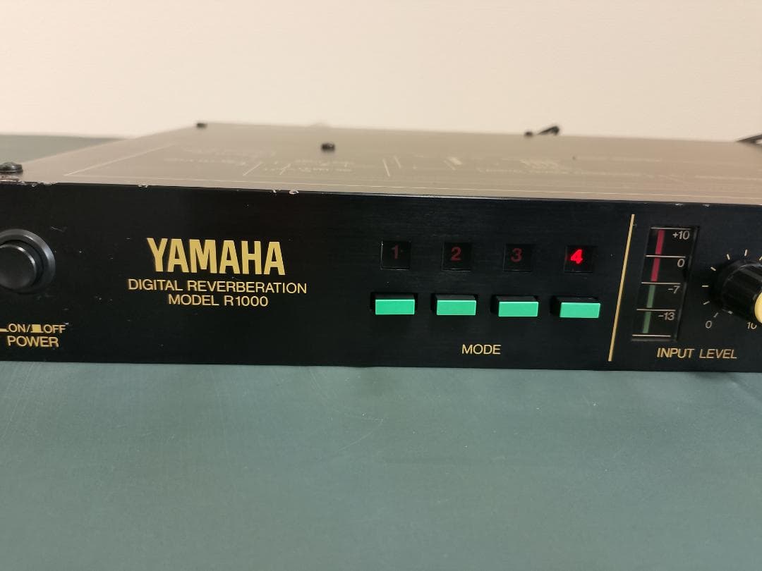 YAMAHA デジタルリバーブ R1000 (b)