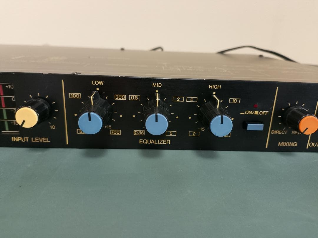 YAMAHA デジタルリバーブ R1000 (b)