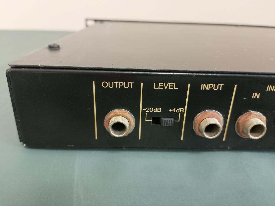 YAMAHA デジタルリバーブ R1000 (b)