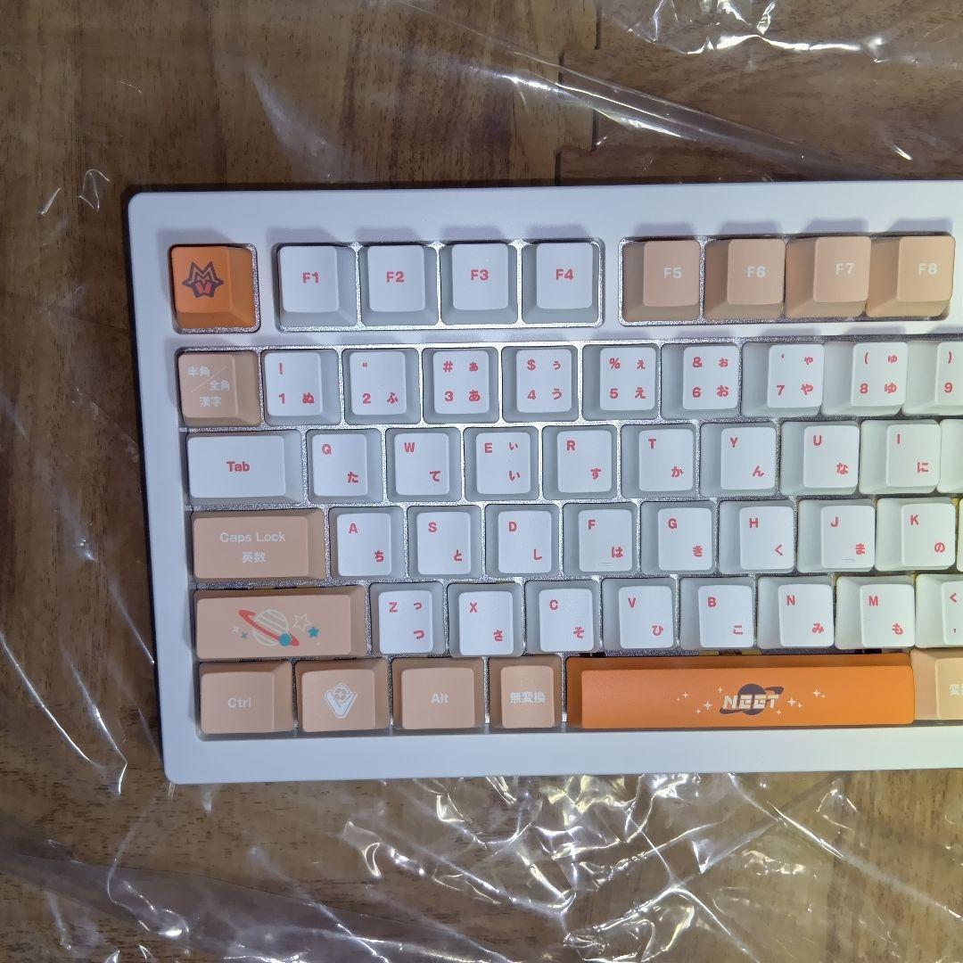 VSPO!ゲーミングキーボード　小森めと