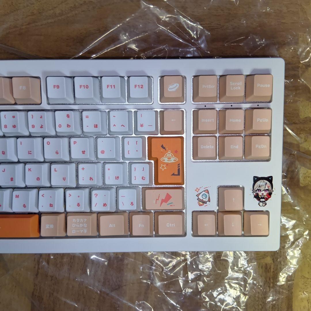 VSPO!ゲーミングキーボード　小森めと