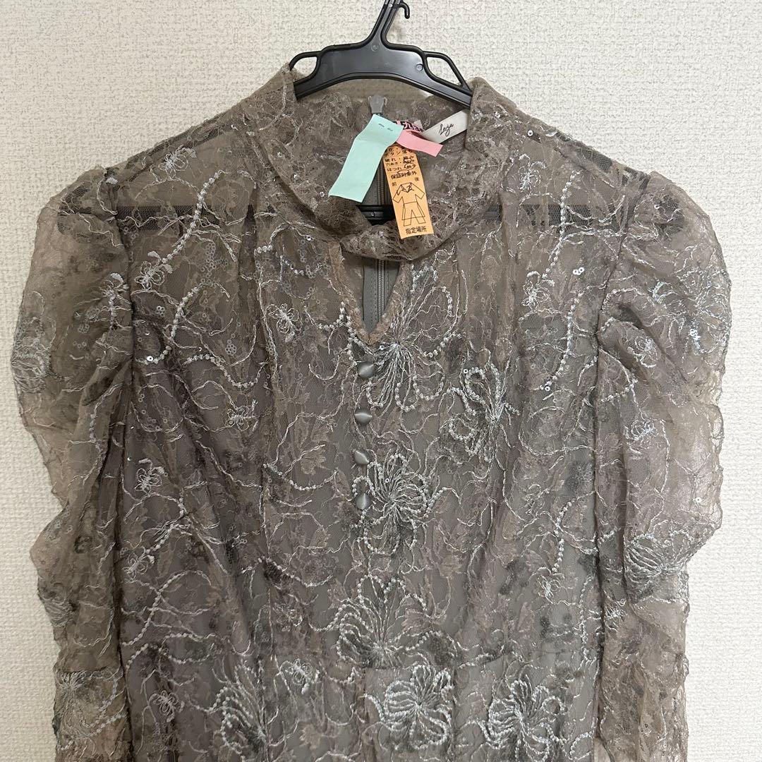 【LEJA】スパンコール花柄刺繍ソフトパフスリーブマーメイドラインドレス