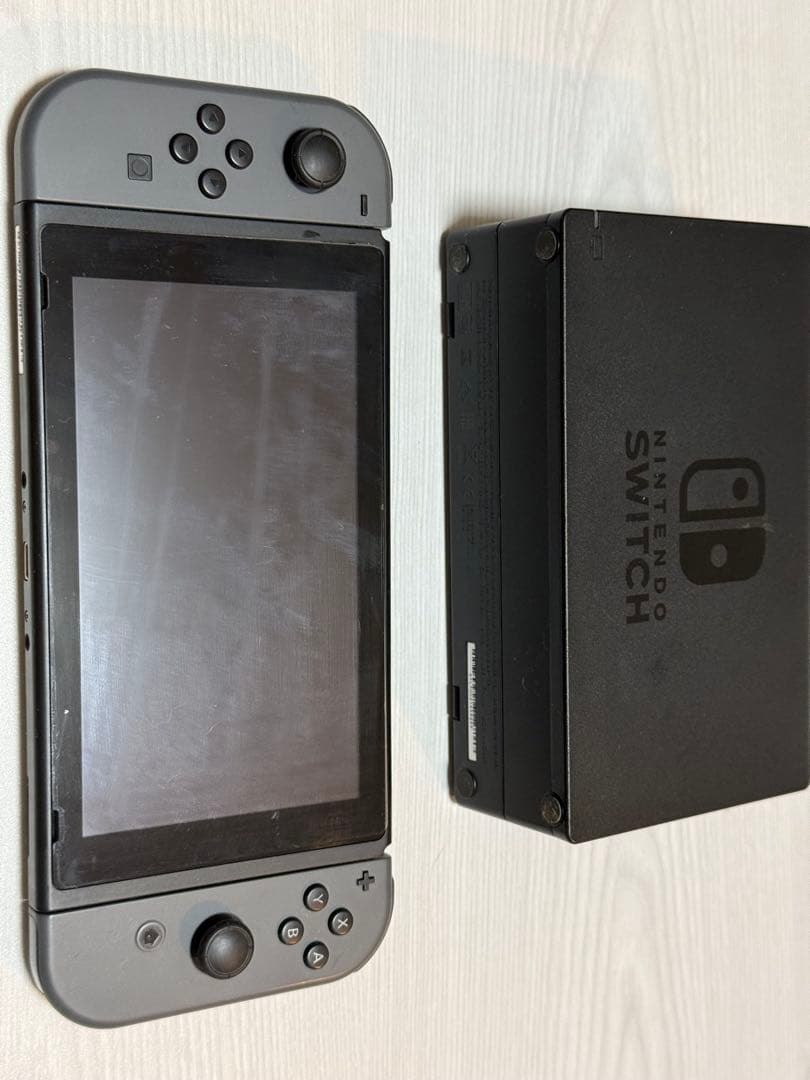 Nintendo Switch グレー 本体 ドック付き　中古
