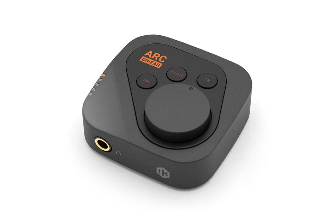 IK multimedia ARC ON•EAR 新品　ヘッドホンアンプ