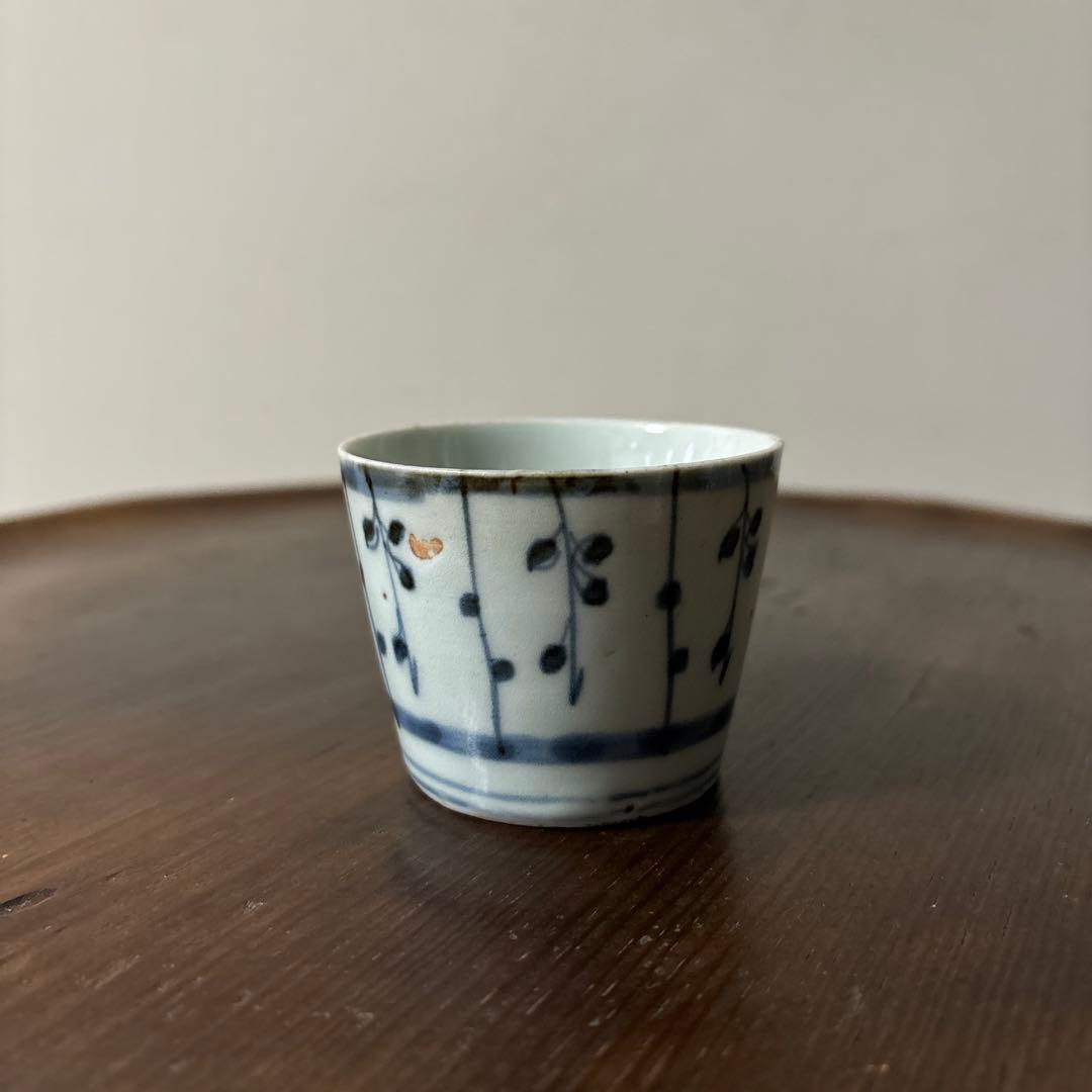 古伊万里染付　格子縞　蔓草文　蕎麦猪口　江戸初期.前期　盃　アンティーク　李朝