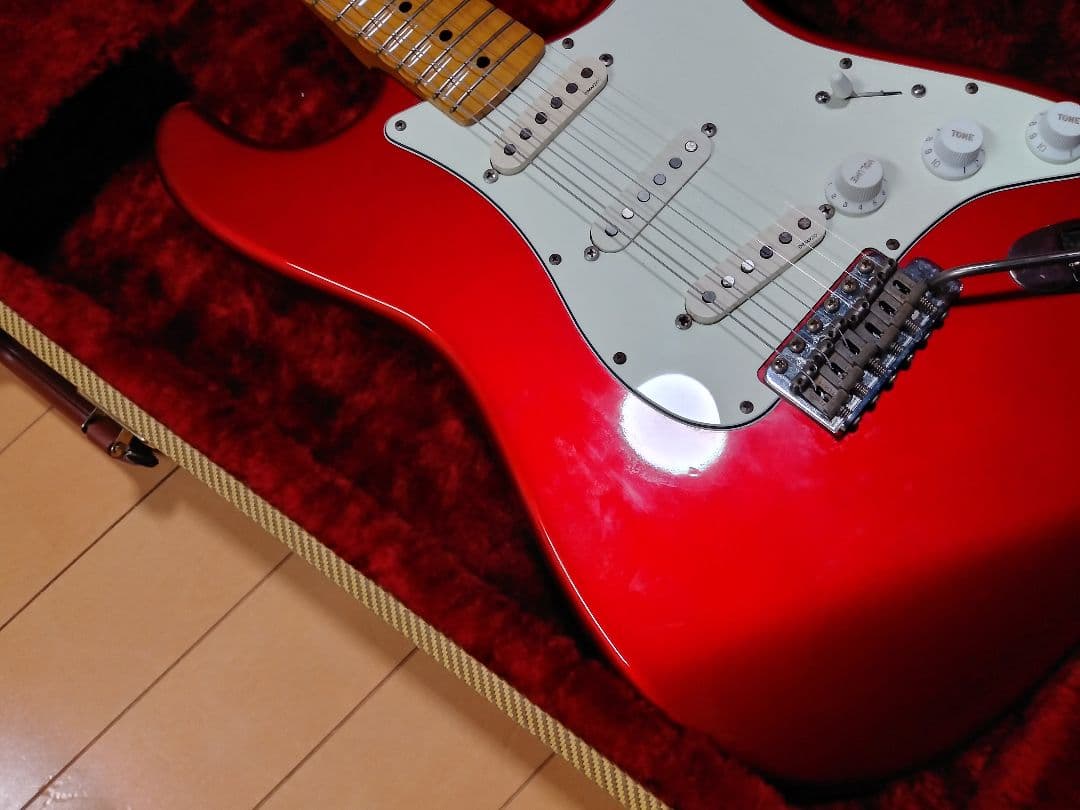 Fender japan　フェンダージャパン　ストラトキャスター　スキャロップ