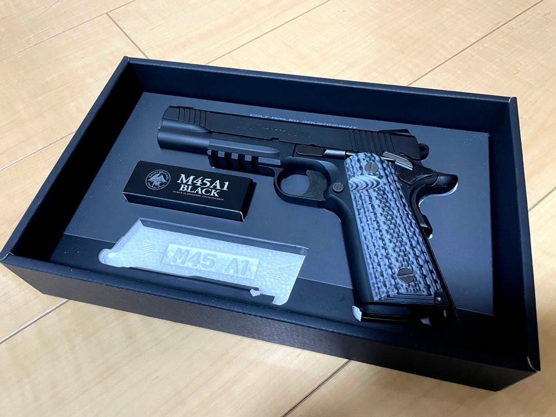 東京マルイ M45A1 BLACK シリーズ70フレーム付き スペアマガジン付属