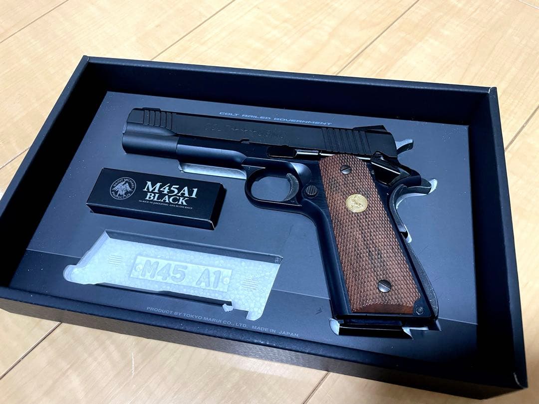 東京マルイ M45A1 BLACK シリーズ70フレーム付き スペアマガジン付属