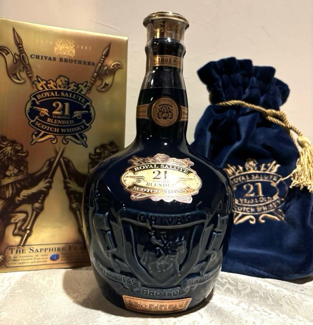 シーバス ブラザーズ　 SALUTE ロイヤルサルート21年　青陶器