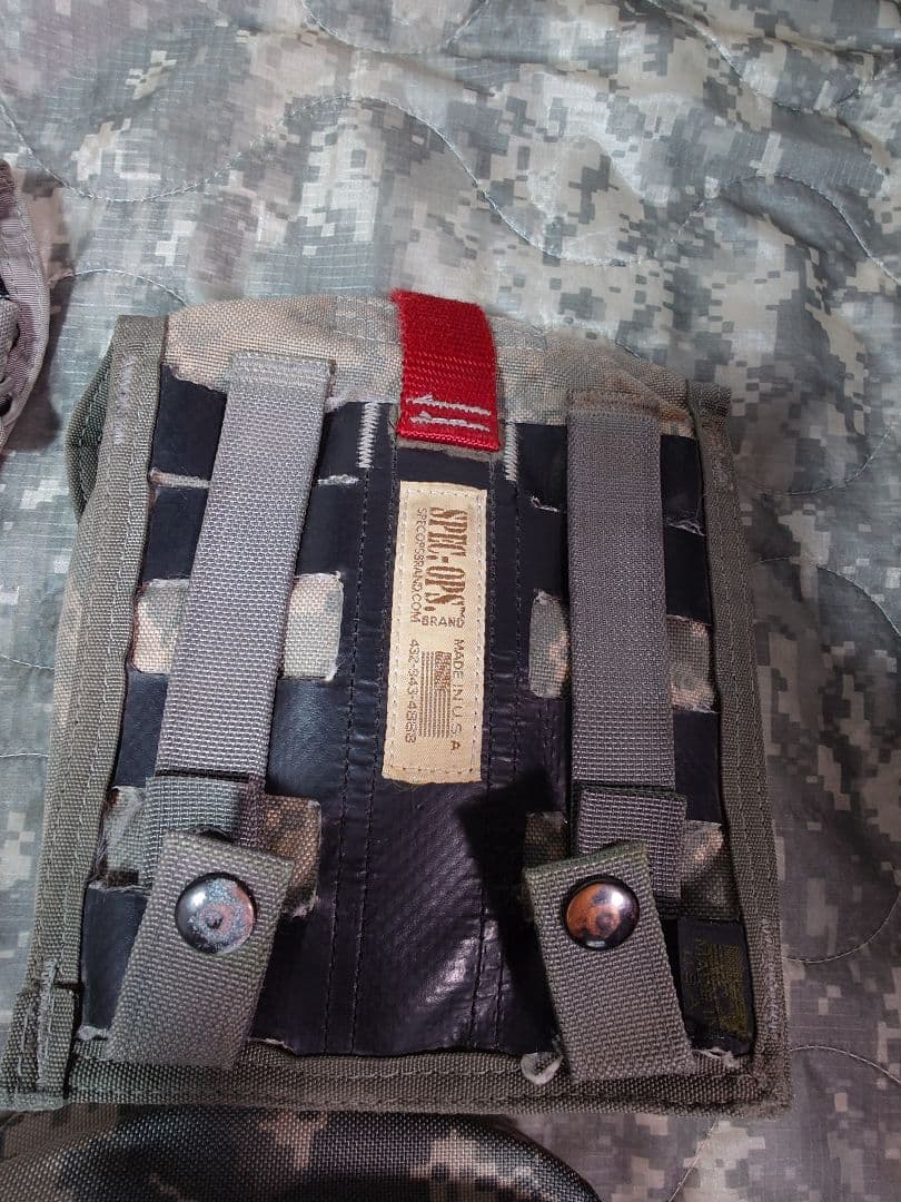 実物 TACTICAL TAILOR & SPEC-OPS UCP ポーチセット