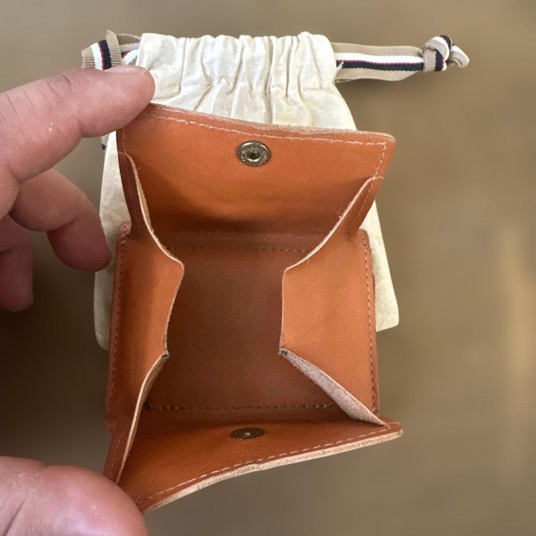 ILBISONTE イルビゾンテ三つ折財布