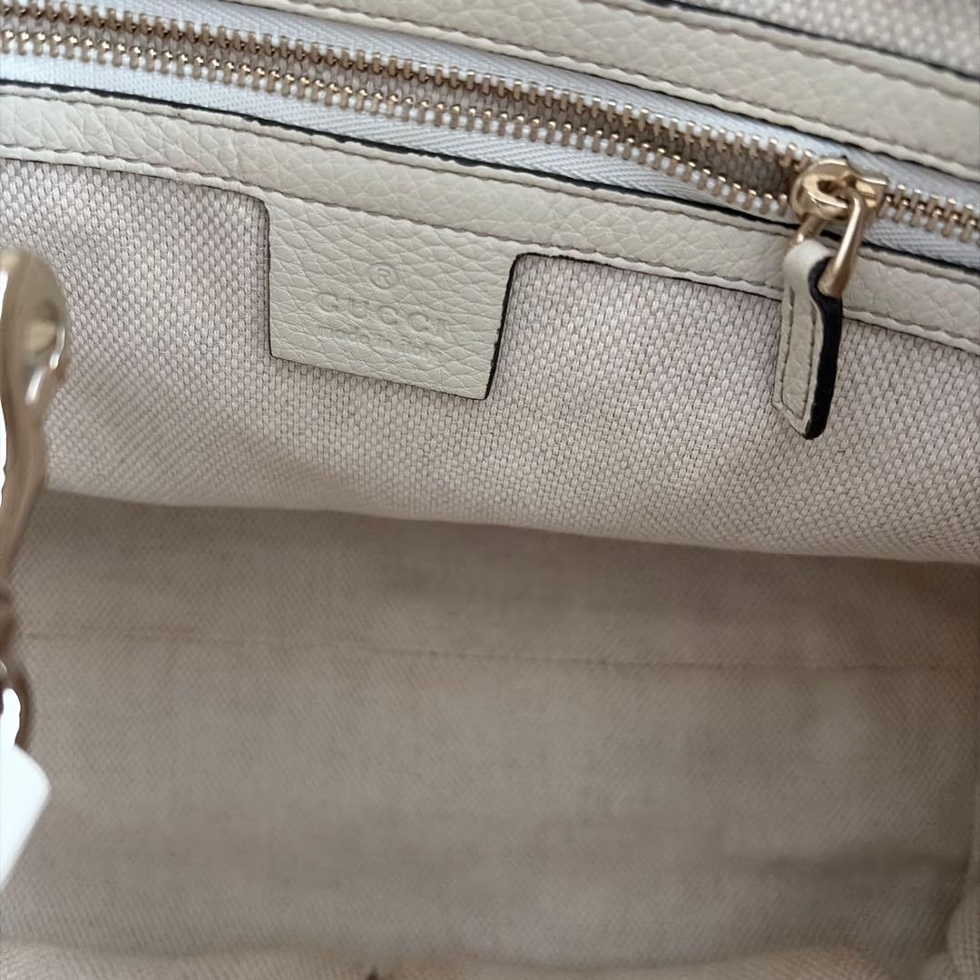 Gucci ホワイトレザーハンドバッグ