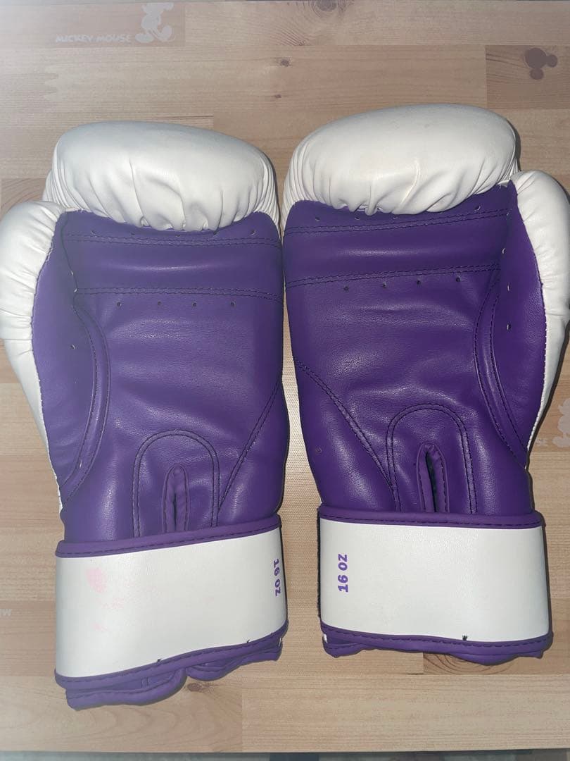 VENUM ヴェヌム 16oz ボクシンググローブ