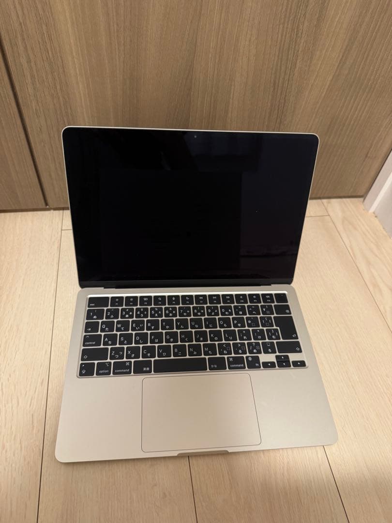 MacBookAir M2 2022 バッテリー100%