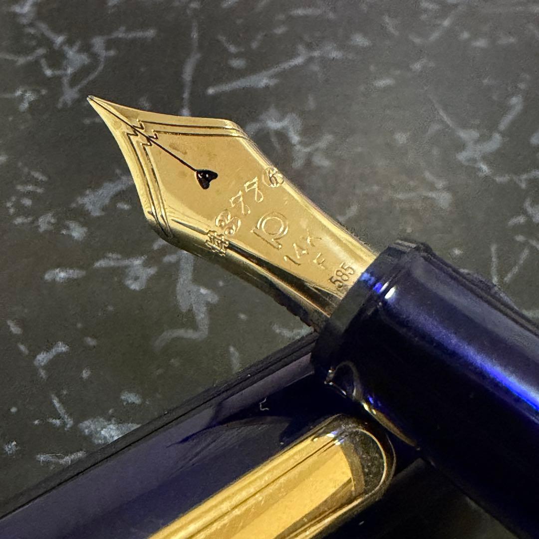 使用品　PLATINUM プラチナ 万年筆 青 金メッキ　センチュリー3776