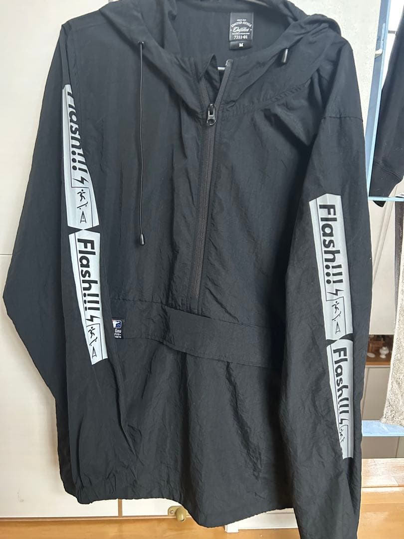 レア！King Gnu FlashアノラックパーカーMサイズ　ブラック