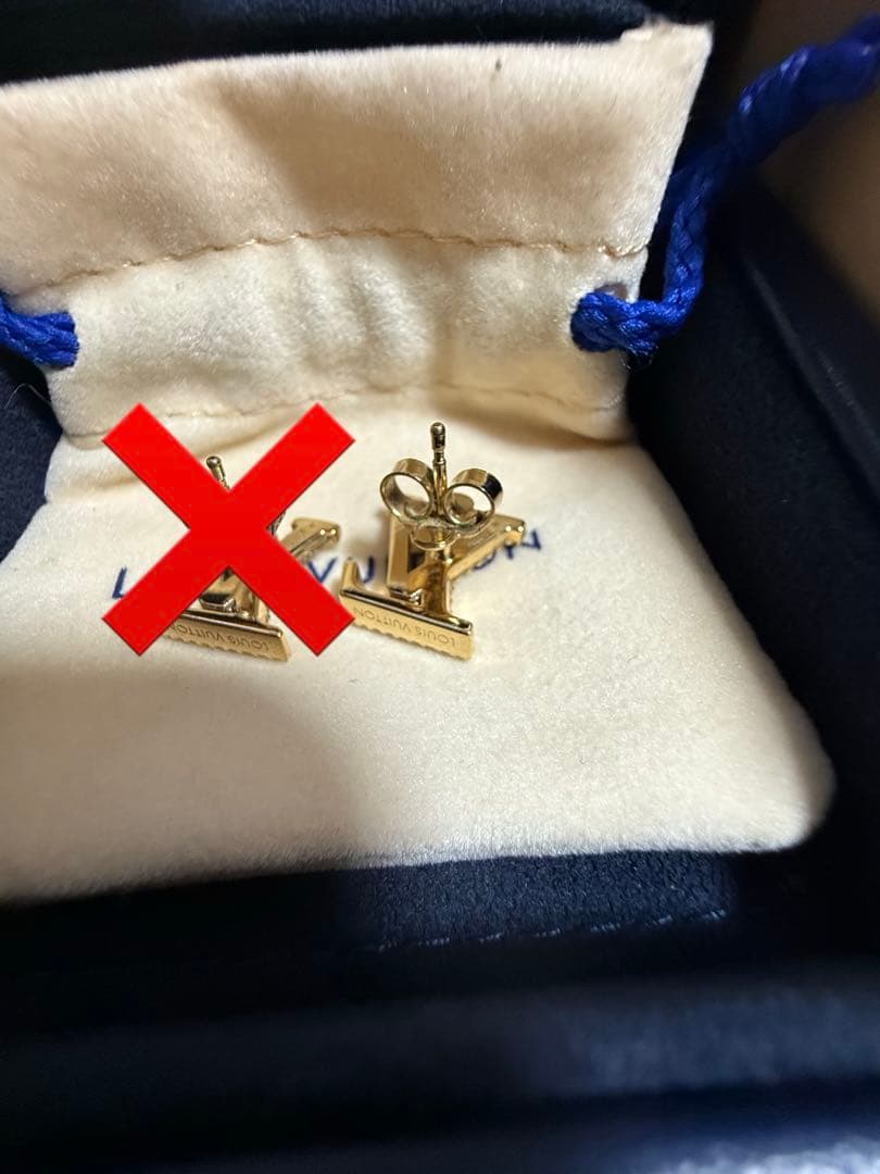 ルイヴィトン　ピアス・LV アイコニック ストラス　LV ピアスゴールド『片耳』