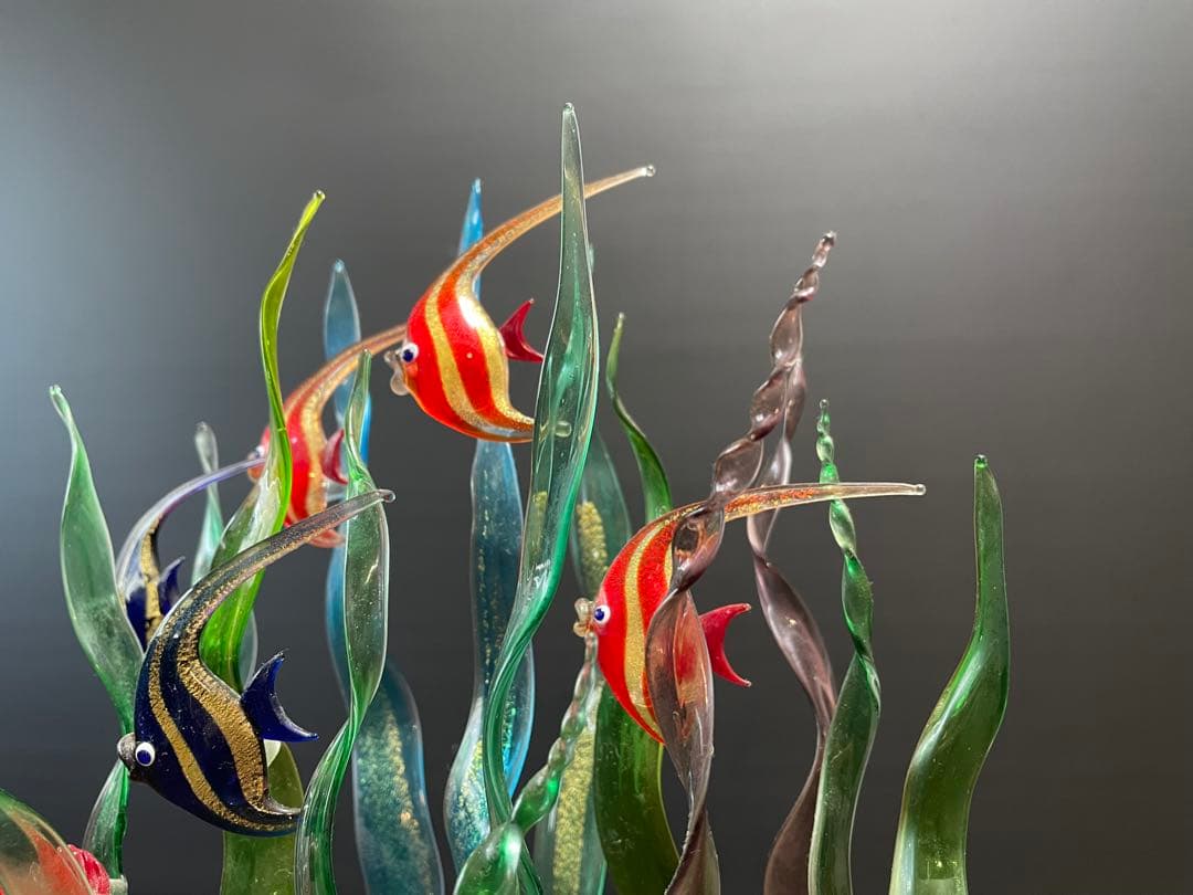 【中澤研一郎】作　ガラス工芸　熱帯魚　置物／ガラスケース付