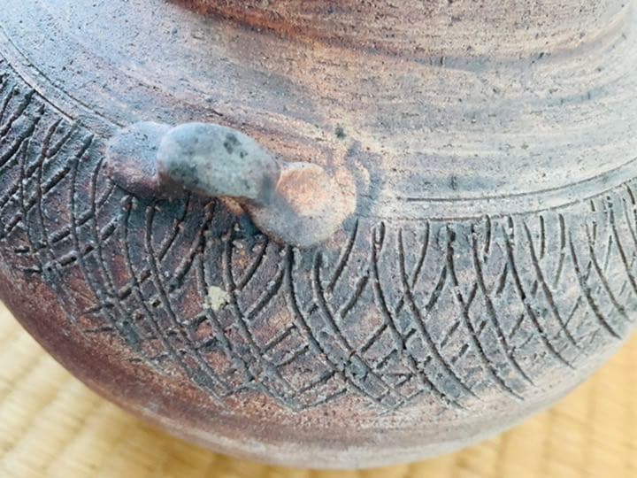 かなり古い二耳壺