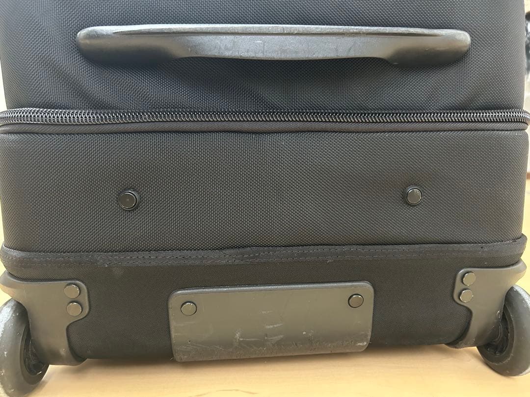 【最安値】アンダーアーマー UNDER ARMOUR キャリーバッグ