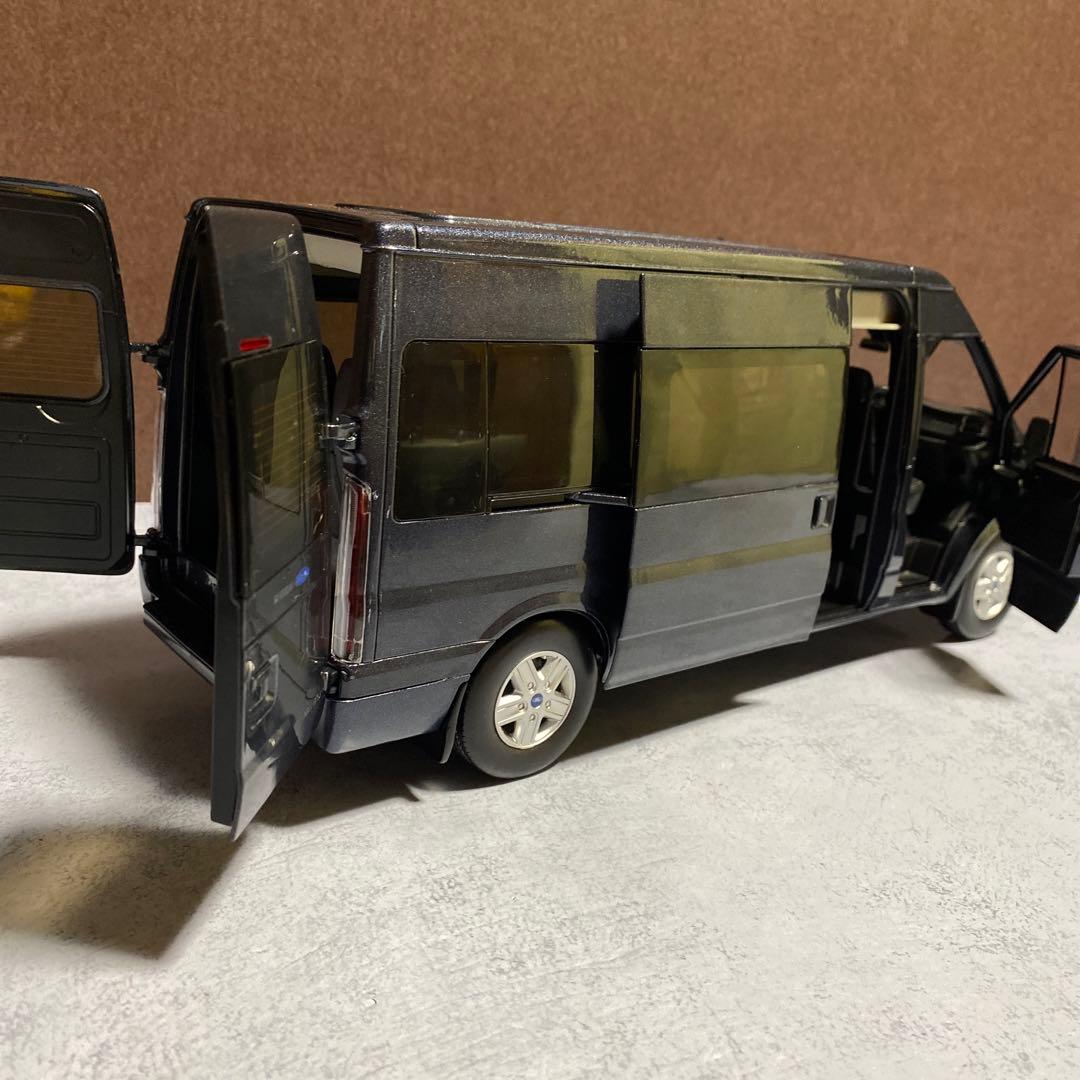 1/18 BIGサイズ❗️フォード　トランジット