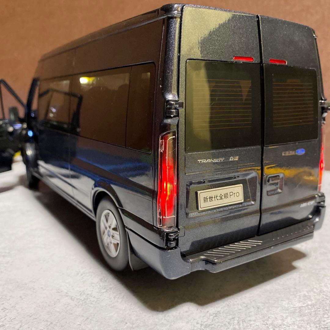 1/18 BIGサイズ❗️フォード　トランジット