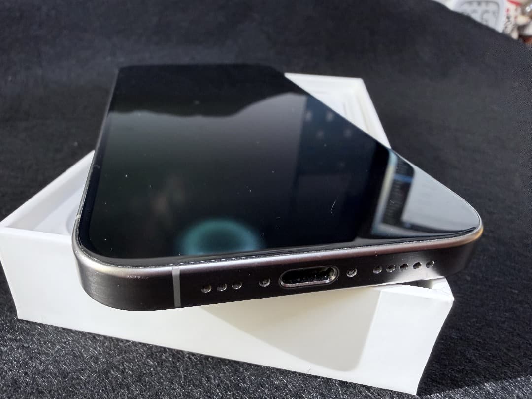 iPhone 15 Pro 256GB ナチュラルチタニウム SIMフリー89%