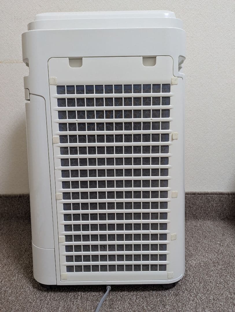 シャープ 加湿空気清浄機 KC-N50-W 2022年製