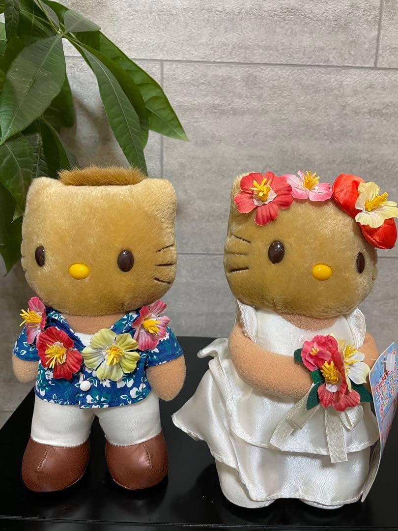 ハローキティ　ダニエル　ハワイ　ガングロ　ぬいぐるみ　ウェディング　オルゴール