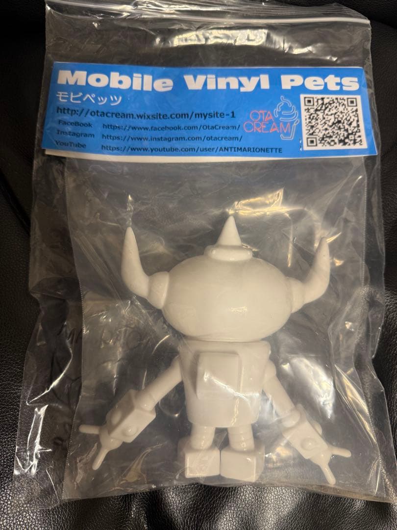 ゲッチャリロボ　未塗装　ソフビ　アクリルセット