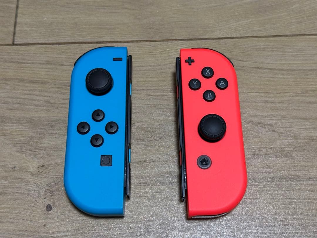 スイッチ本体＋マイクロSDカード128GB＋純正キャリングケース