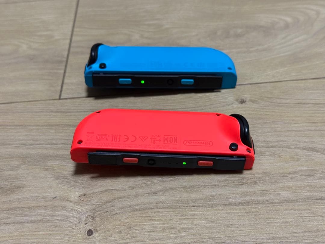 スイッチ本体＋マイクロSDカード128GB＋純正キャリングケース