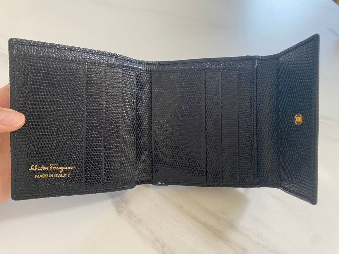 サルヴァトーレフェラガモお財布 Ferragamo