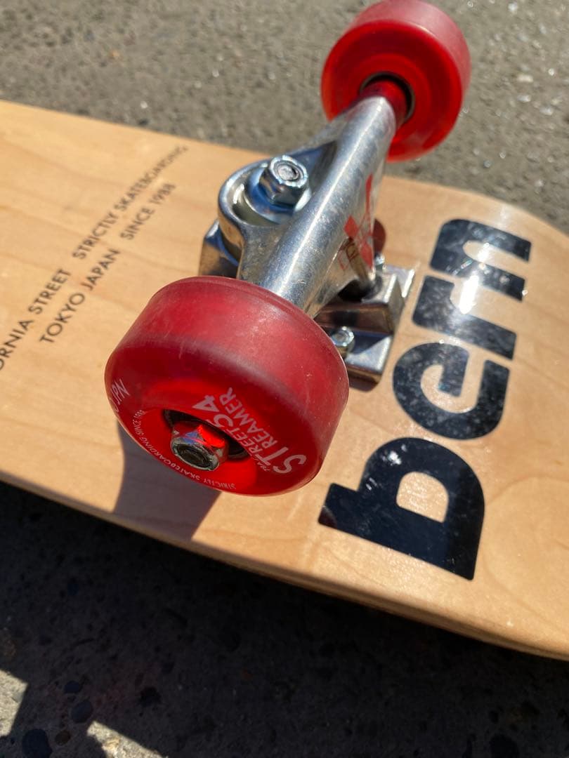 CALIFORNIA STREET スケボーコンプリート　ホルダー・工具付き