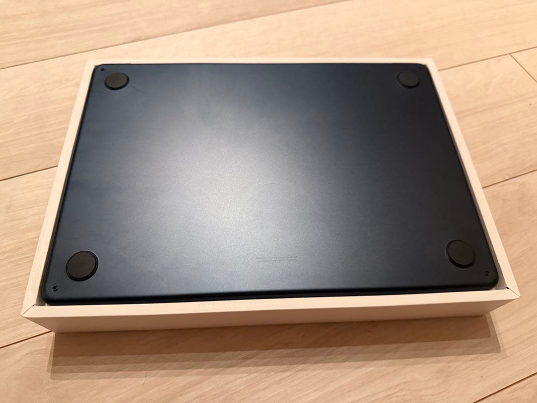 【美品】MacBook Air M2チップ　256GB