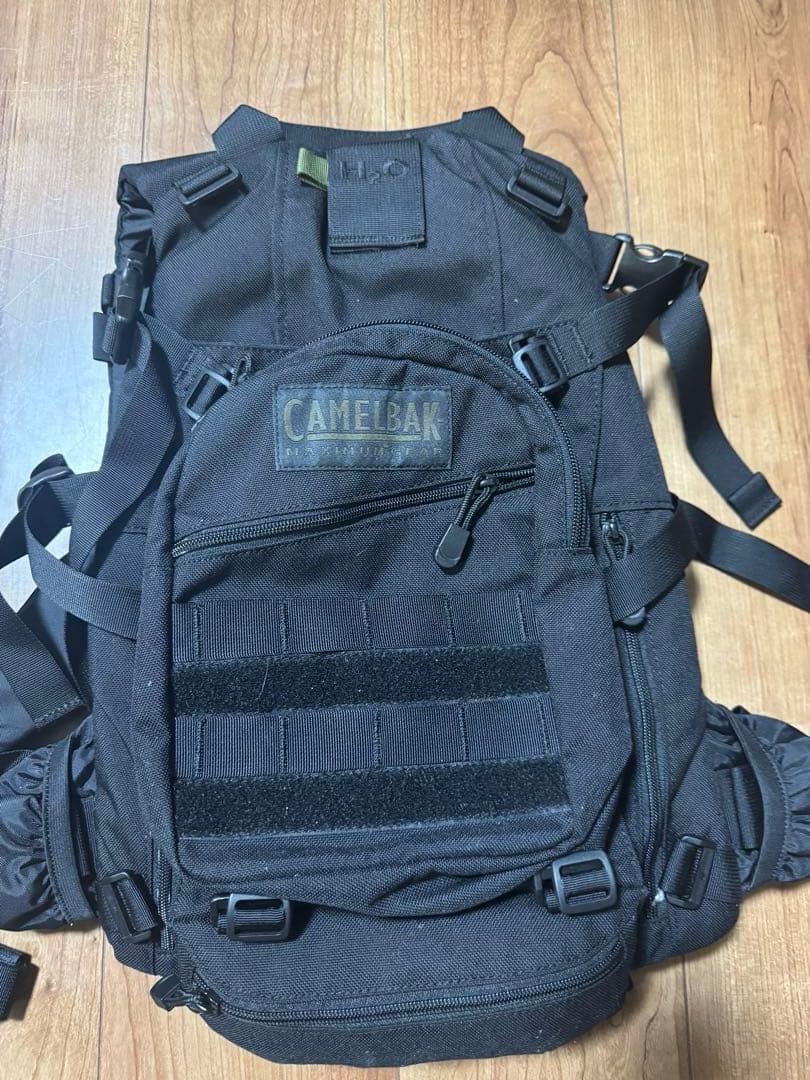 used 米軍放出品 CAMELBAK製 キャメルバック 黒 ハイドレーション