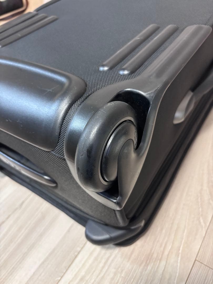 A*A様 美品 TUMI ブラック キャリーケース　22022D4