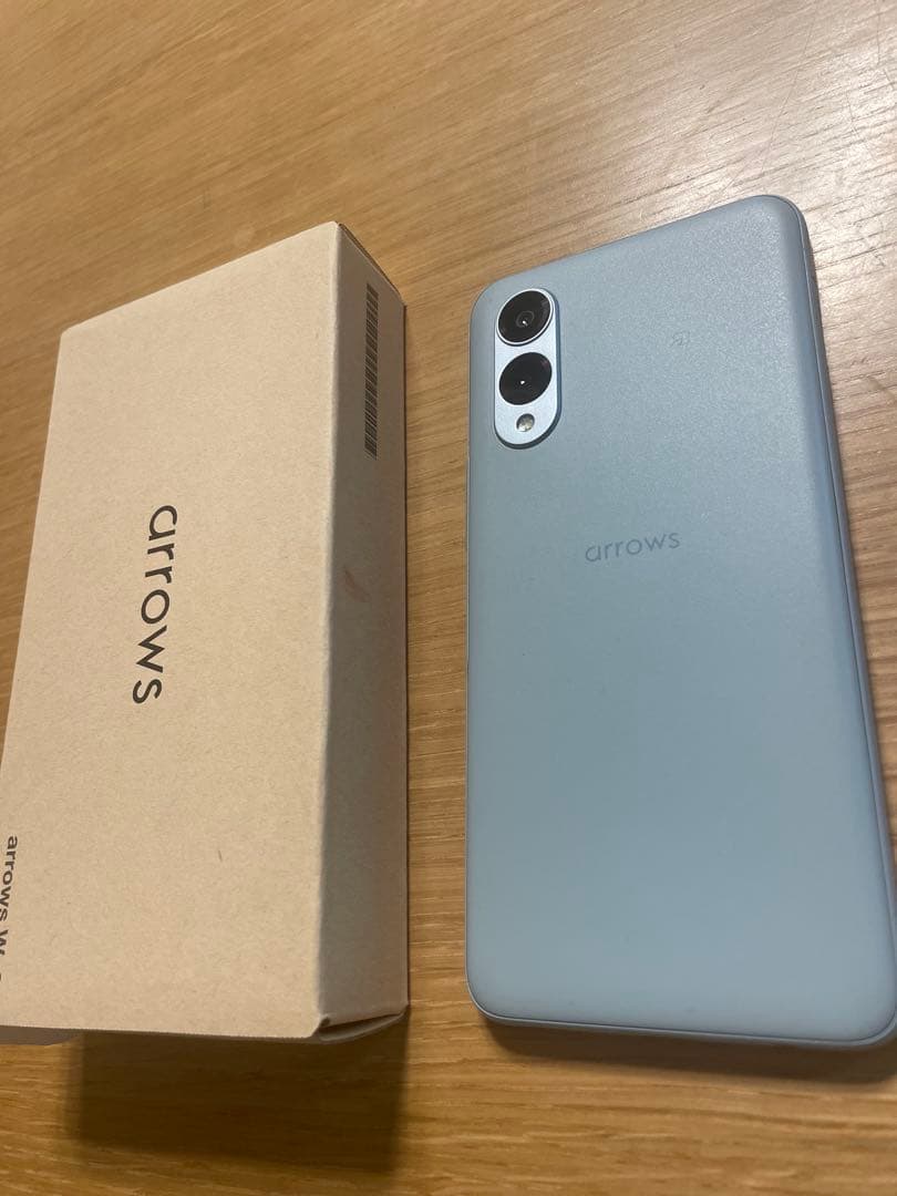 arrows We2携帯　UQモバイル